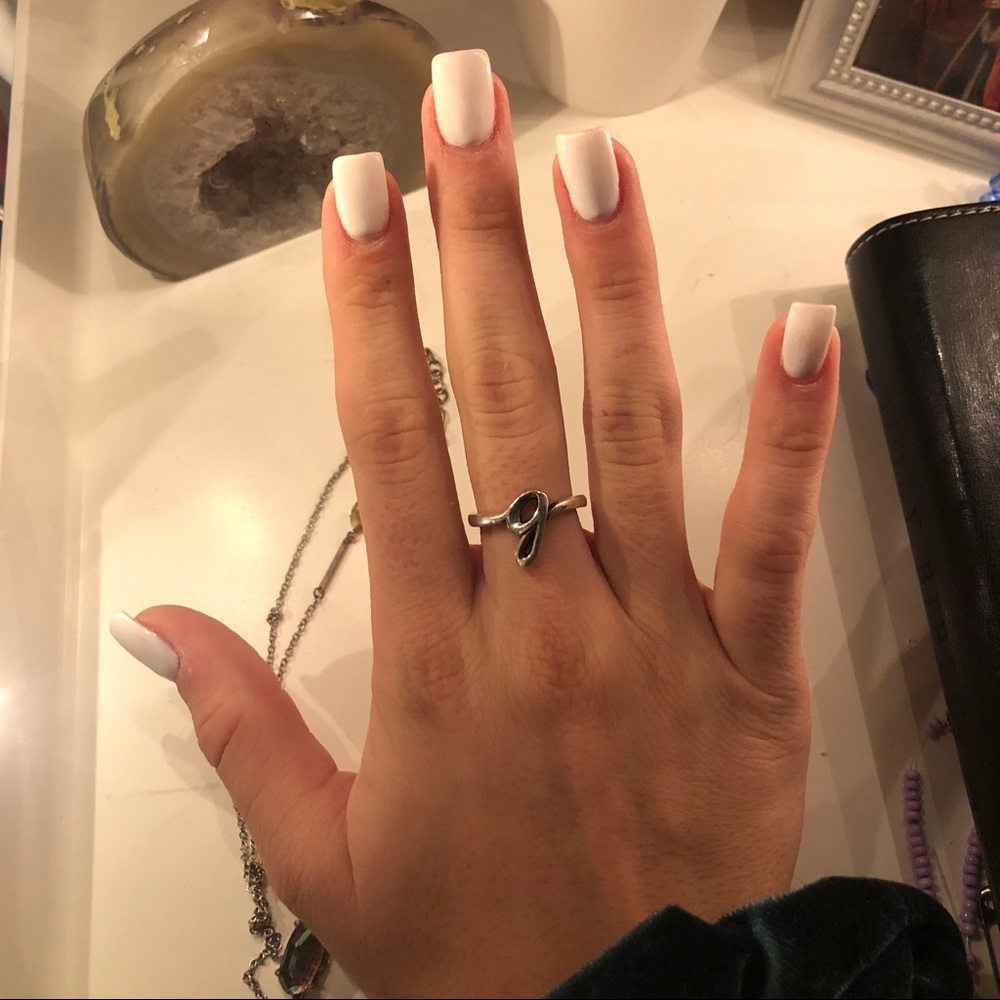 James Avery Initial Script Ring In letter “g”